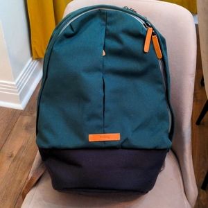 Bellroy Classic Plus Forest green